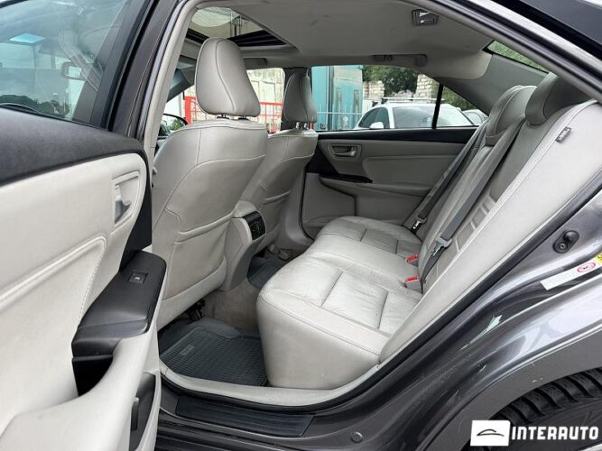 toyota Camry 2016