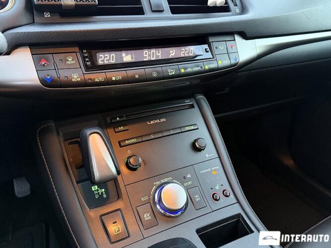 Lexus CT 200h 43 lexus CT 200h 2015