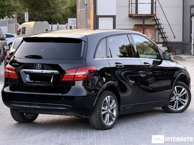 mercedes B 250E 2017