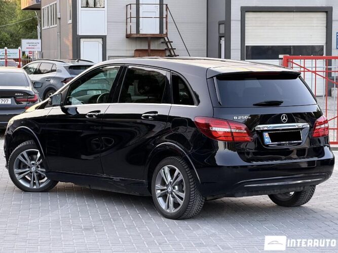mercedes B 250E 2017