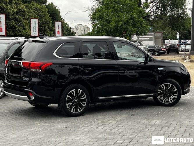 mitsubishi Outlander 2016