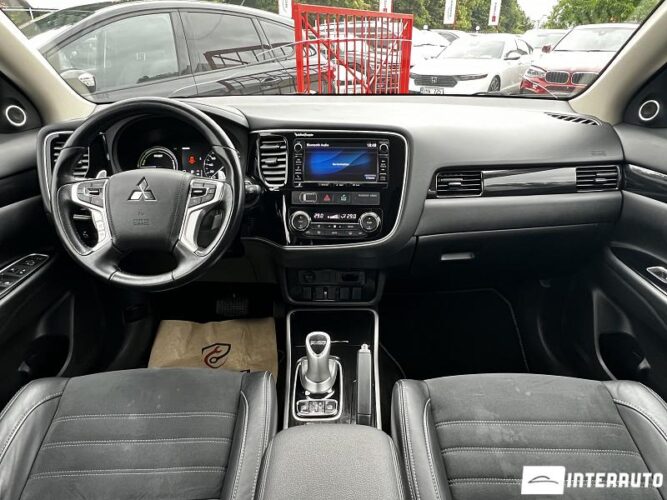 mitsubishi Outlander 2016