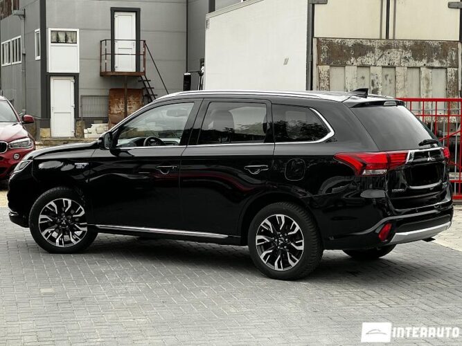 mitsubishi Outlander 2016
