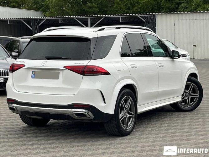 Mercedes GLE 300d 36 mercedes GLE 300d 2021