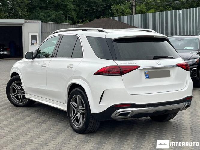 Mercedes GLE 300d 38 mercedes GLE 300d 2021