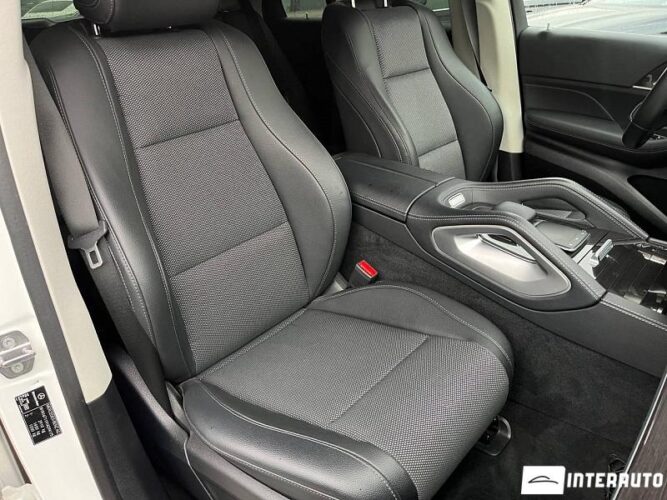 Mercedes GLE 300d 41 mercedes GLE 300d 2021