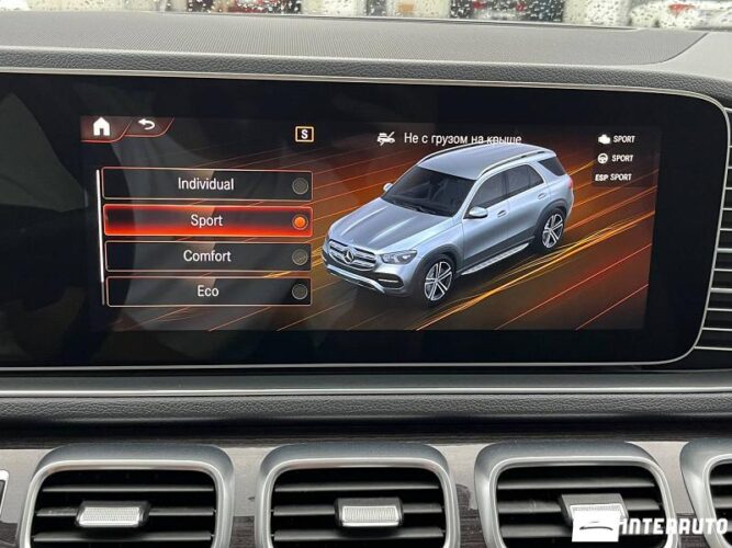 Mercedes GLE 300d 46 mercedes GLE 300d 2021