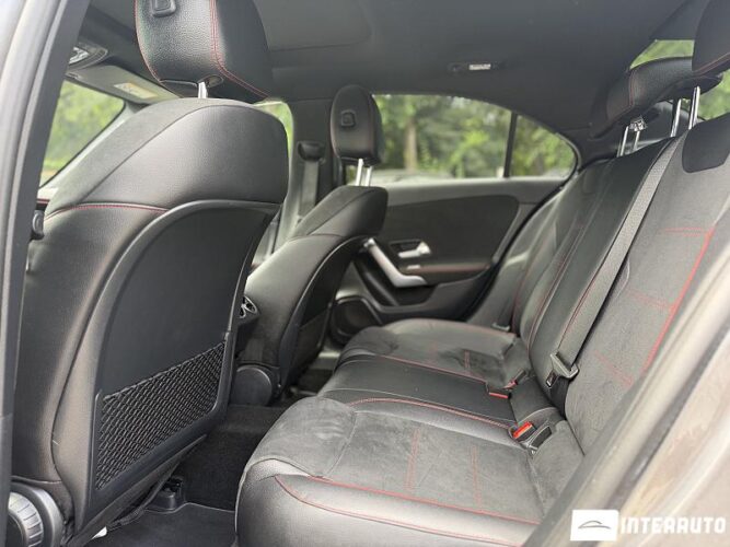 Mercedes A 180 41 mercedes A 180 2019