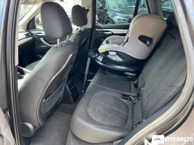 BMW X1 2.5e 55 bmw X1 2.5e 2020