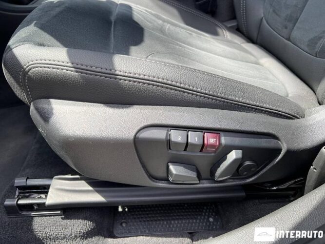 BMW X1 2.5e 53 bmw X1 2.5e 2020