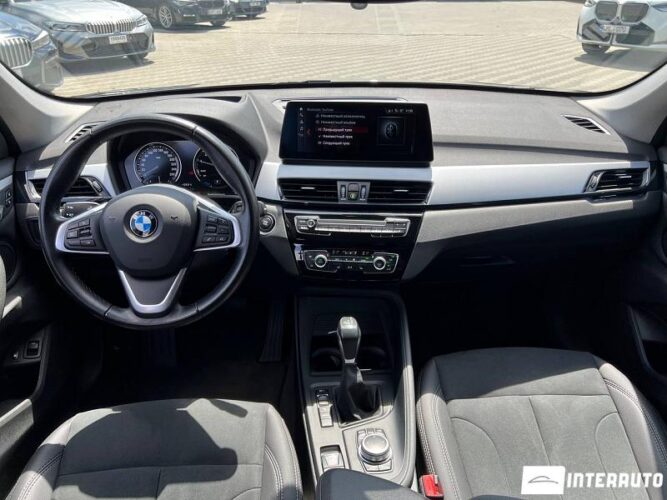 BMW X1 2.5e 43 bmw X1 2.5e 2020