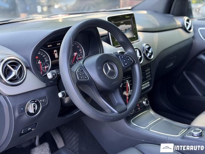 Mercedes B 180 38 mercedes B 180 2017