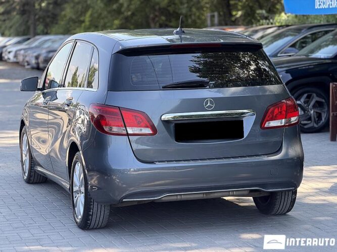 Mercedes B 180 32 mercedes B 180 2017