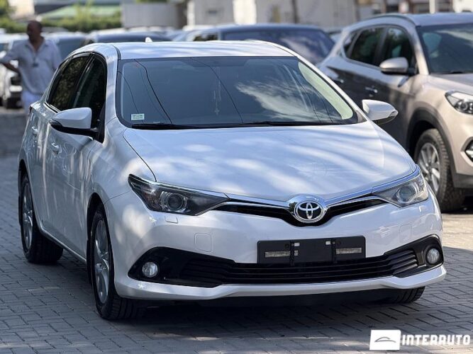 toyota Auris 2015
