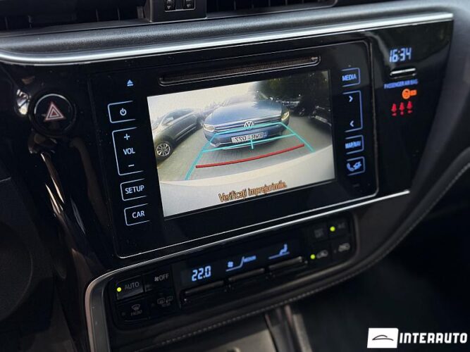 toyota Auris 2015