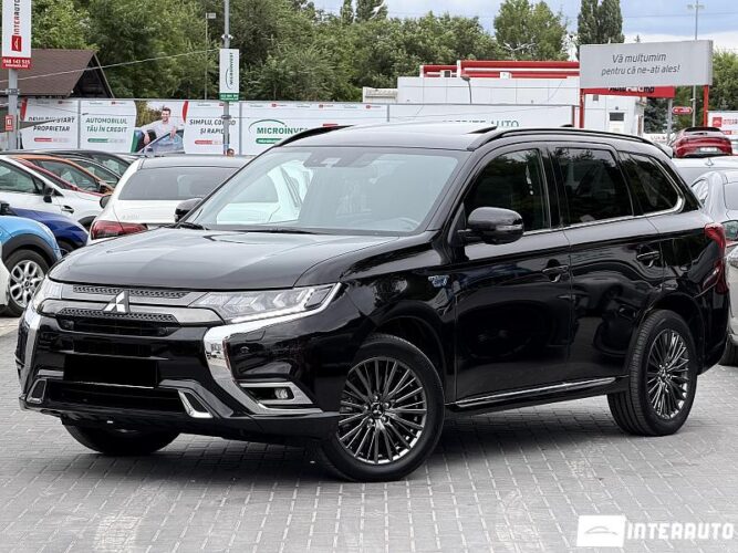 Mitsubishi Outlander 2019 doar la InterAuto