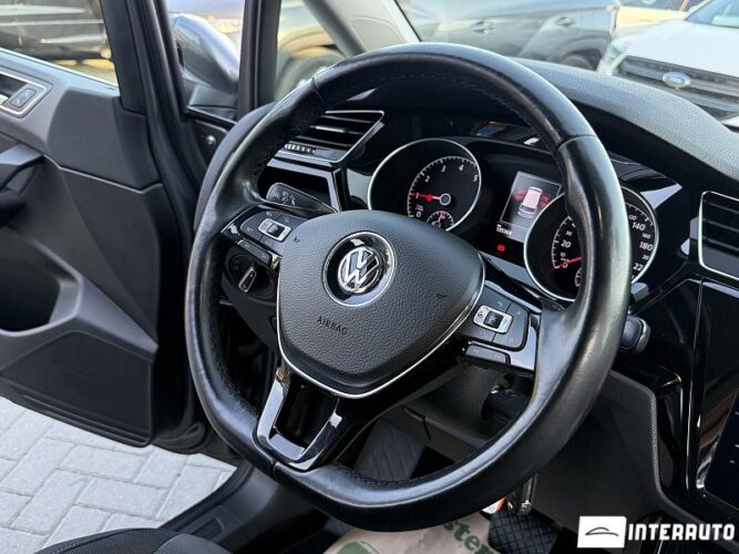 Volkswagen Touran 43 volkswagen Touran 2018