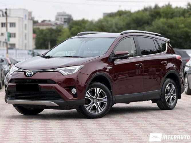 Toyota Rav-4 2017 doar la InterAuto