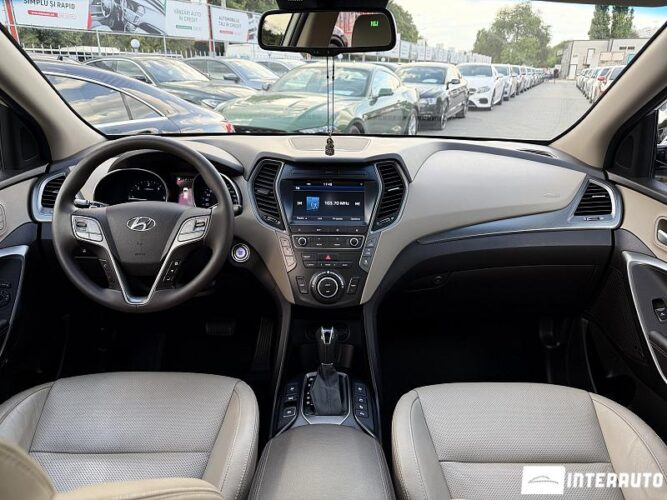 Hyundai Grand Santa Fe 43 hyundai Grand Santa Fe 2017