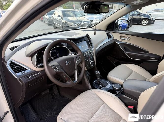 Hyundai Grand Santa Fe 38 hyundai Grand Santa Fe 2017