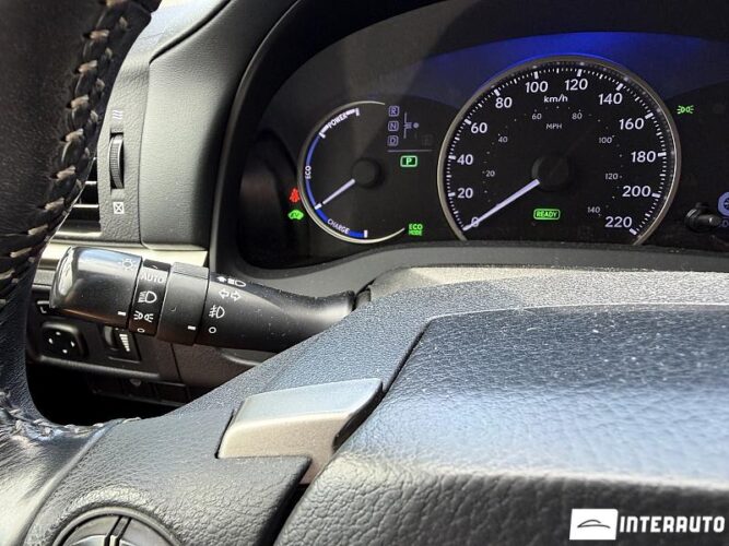 lexus CT 200h 2014