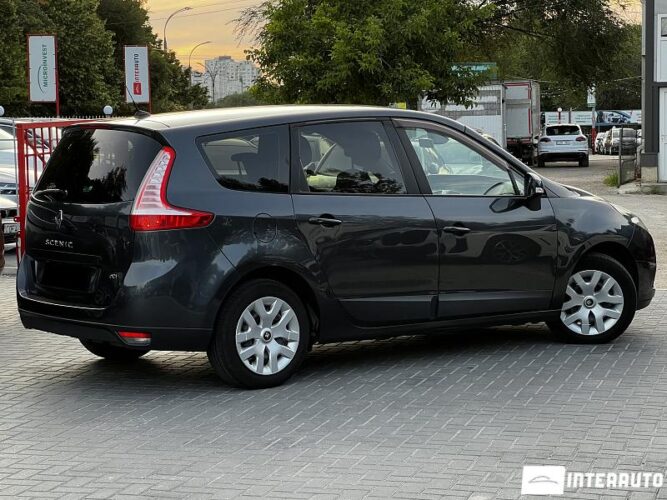 renault Grand Scenic 2010
