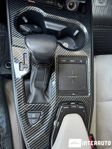 Lexus UX 250h 41 lexus UX 250h 2019