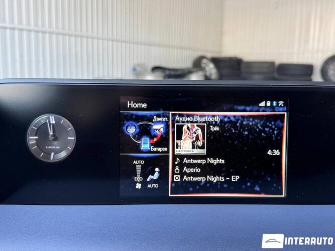 Lexus UX 250h 37 lexus UX 250h 2019