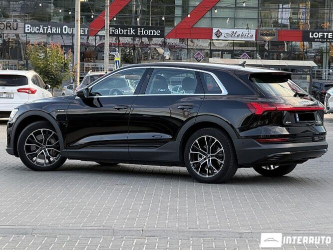 audi E-tron 2020