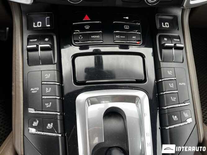 porsche Cayenne 2010