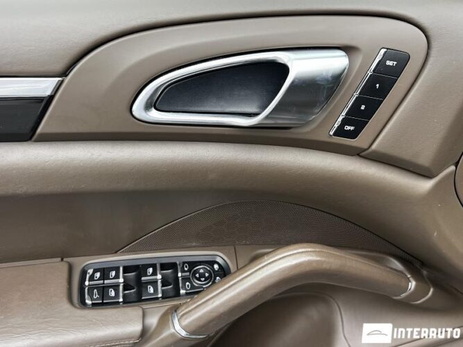 porsche Cayenne 2010