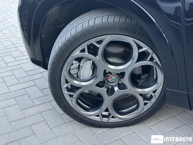 alfa romeo Tonale 2023