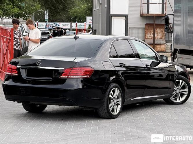 Mercedes E 200 32 mercedes E 200 2016