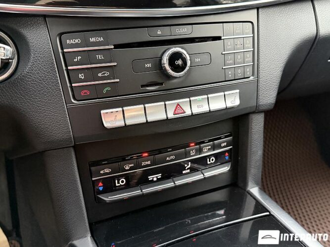 Mercedes E 200 42 mercedes E 200 2016