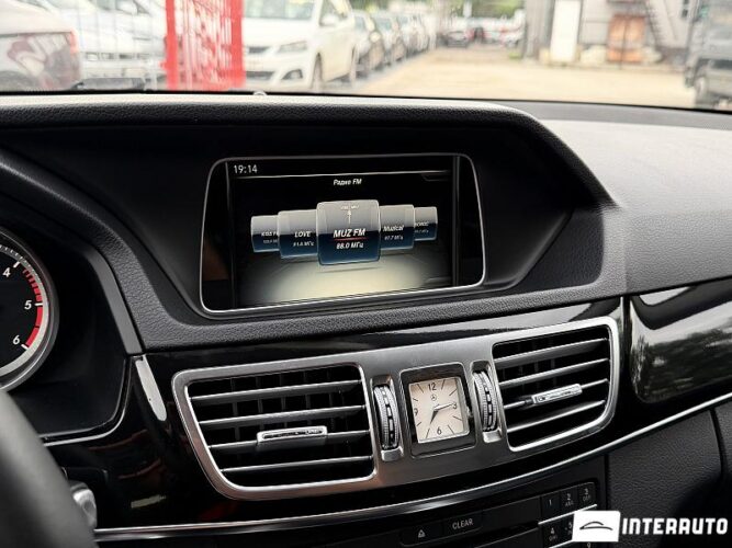 Mercedes E 200 41 mercedes E 200 2016