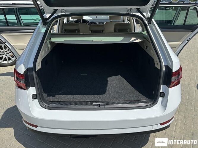 Skoda Octavia 57 skoda Octavia 2023