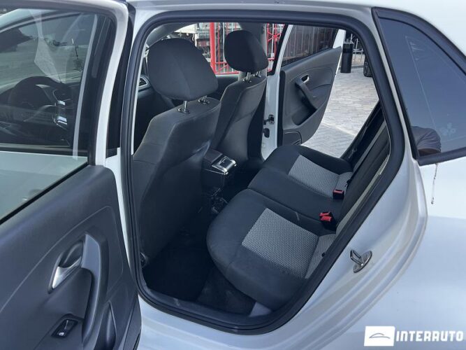 Volkswagen Polo 36 volkswagen Polo 2013