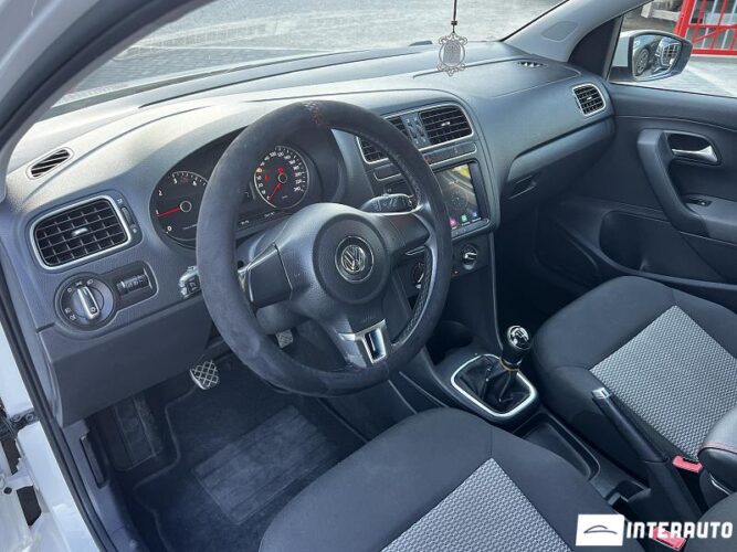 Volkswagen Polo 32 volkswagen Polo 2013