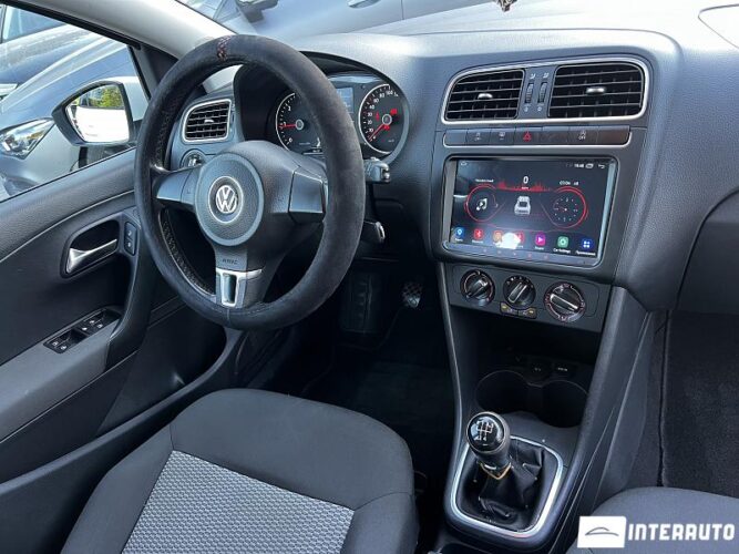 Volkswagen Polo 33 volkswagen Polo 2013