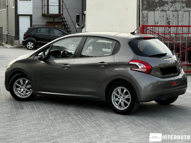 Peugeot 208 33 peugeot 208 2013