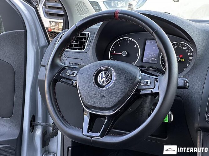 Volkswagen Polo 36 volkswagen Polo 2013