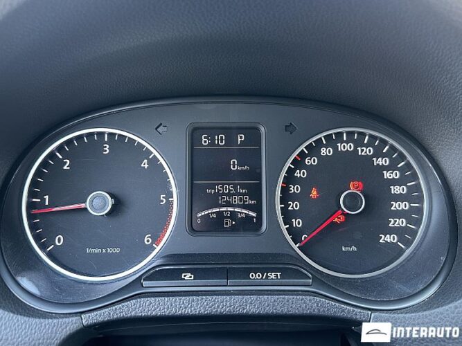 Volkswagen Polo 37 volkswagen Polo 2013