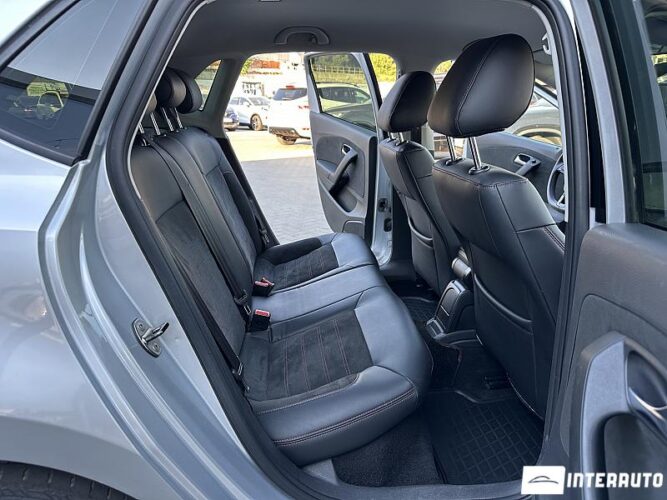 Volkswagen Polo 42 volkswagen Polo 2013