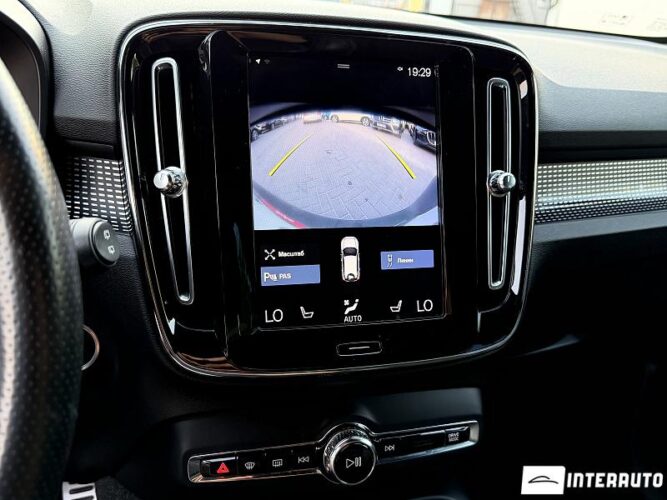 Volvo XC 40 42 volvo XC 40 2018