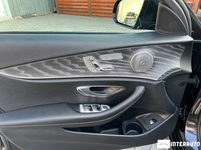 Mercedes E 350 37 mercedes E 350 2021