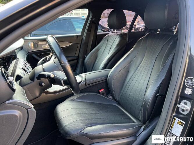 Mercedes E 350 38 mercedes E 350 2021