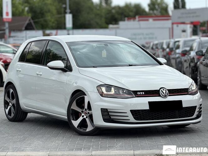 Volkswagen Golf GTI 2014 doar la InterAuto