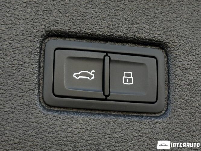 Audi Q7 63 audi Q7 2020