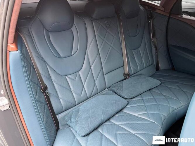 BMW XM 58 bmw XM 2023