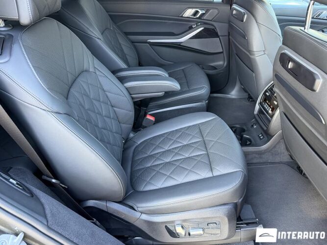 BMW X7 4.0i 61 bmw X7 4.0i 2024